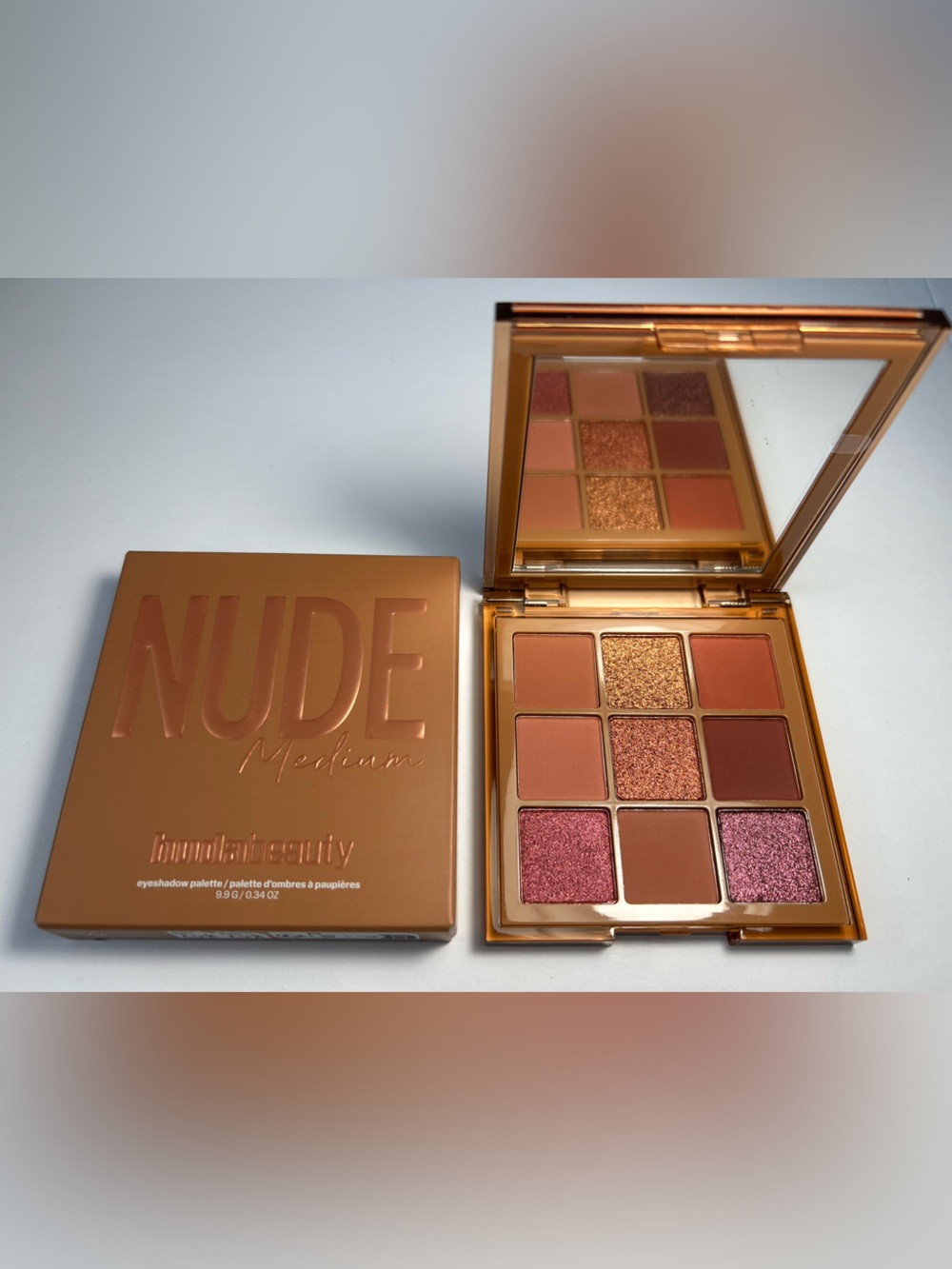 NWT🌷HUDA BEAUTY Nude Obsessions Eyeshadow Palette in “Nude Medium”